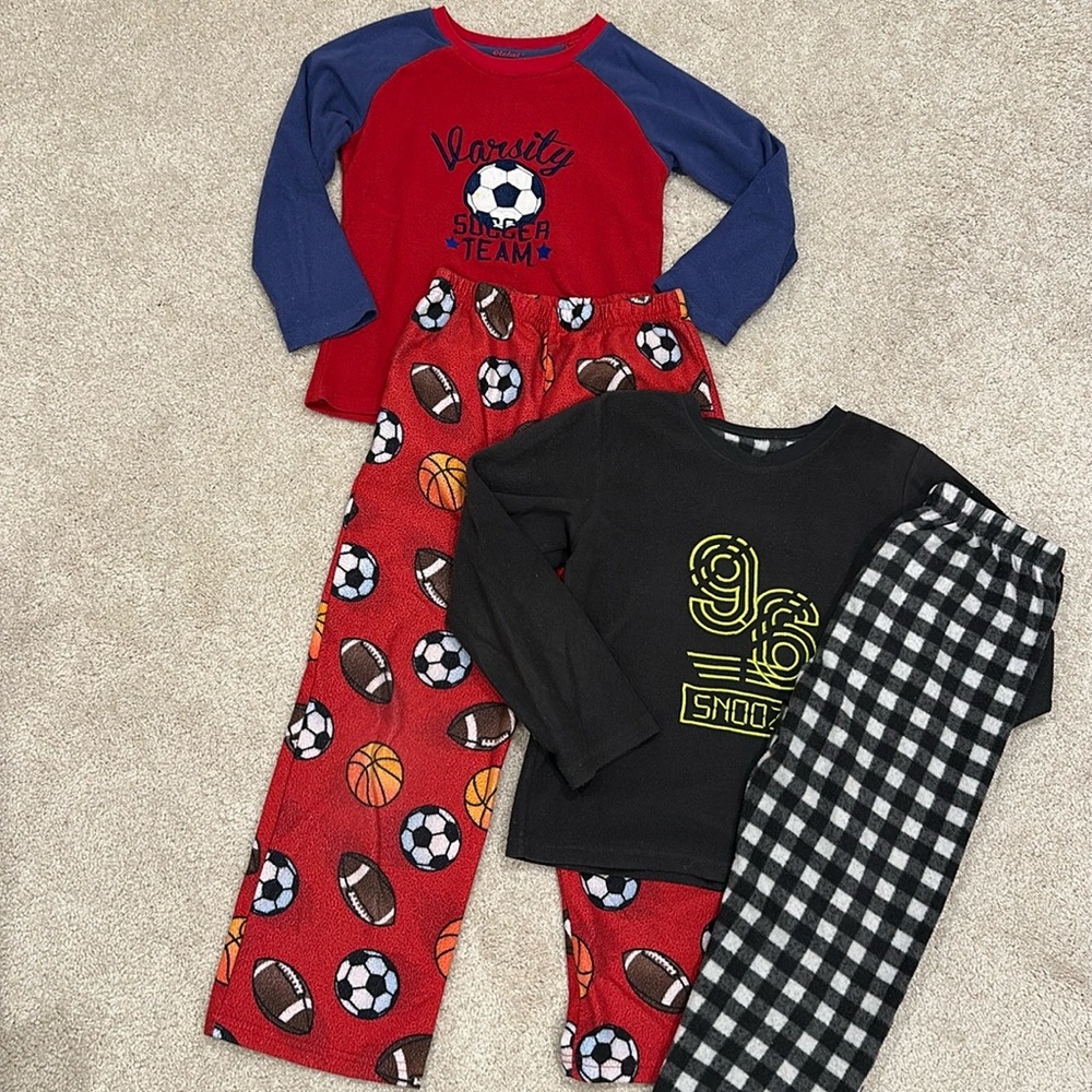 Primark fleece pajama sets for boys (sz 6/8)